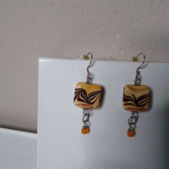 Vintage Square Bead Dangle Earrings - Picture 3 of 10